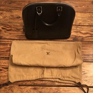 Louis Vuitton Handbag ~100% Authentic